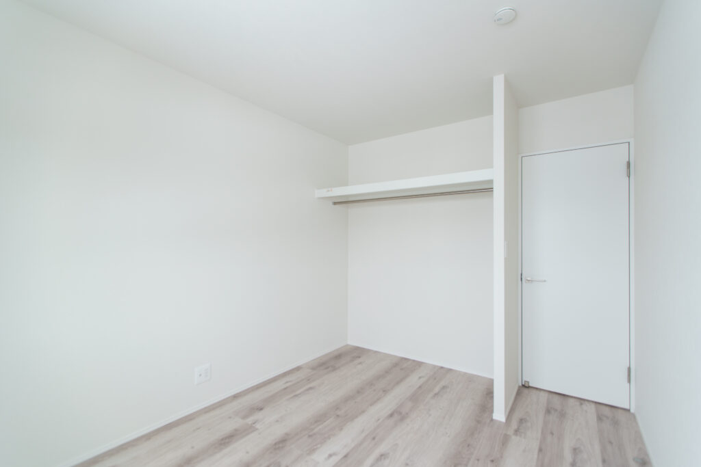 シンプルで上品な色使いが魅力的な住まい｜三条市