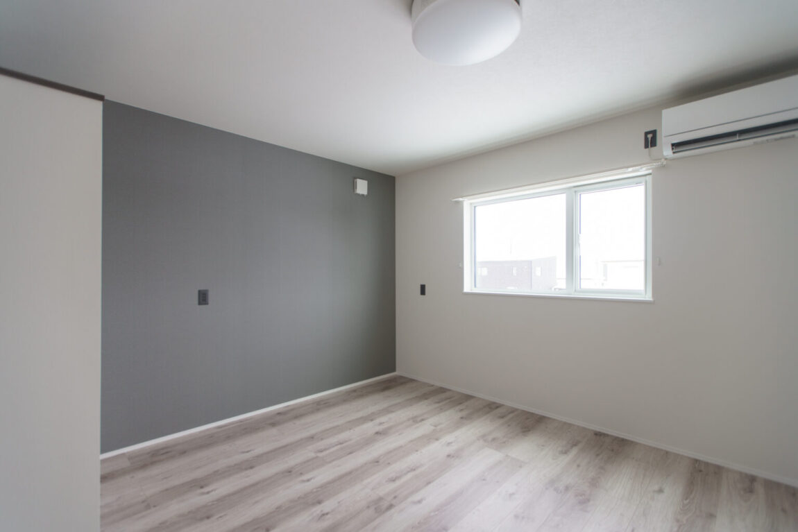 シンプルで上品な色使いが魅力的な住まい｜三条市