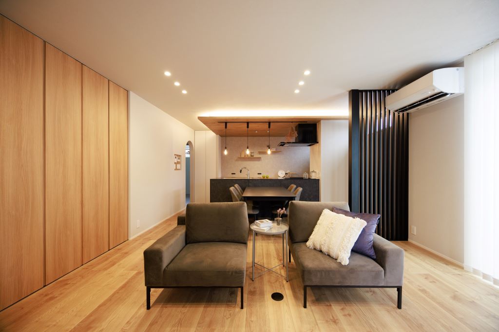 毎日がちょっと特別に、ナチュラル×ホテルライクな平屋｜三条市