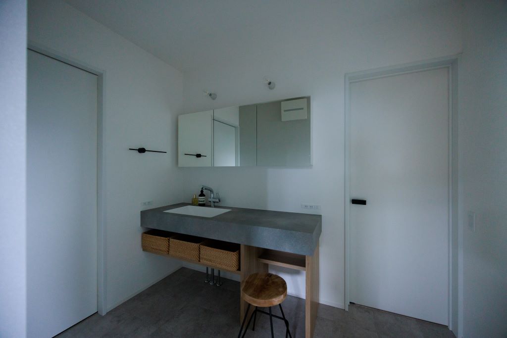 毎日がちょっと特別に、ナチュラル×ホテルライクな平屋｜三条市