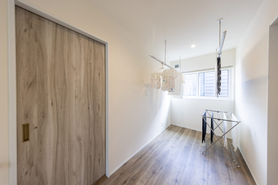 日々の生活動線を重視したノーストレスハウス｜見附市