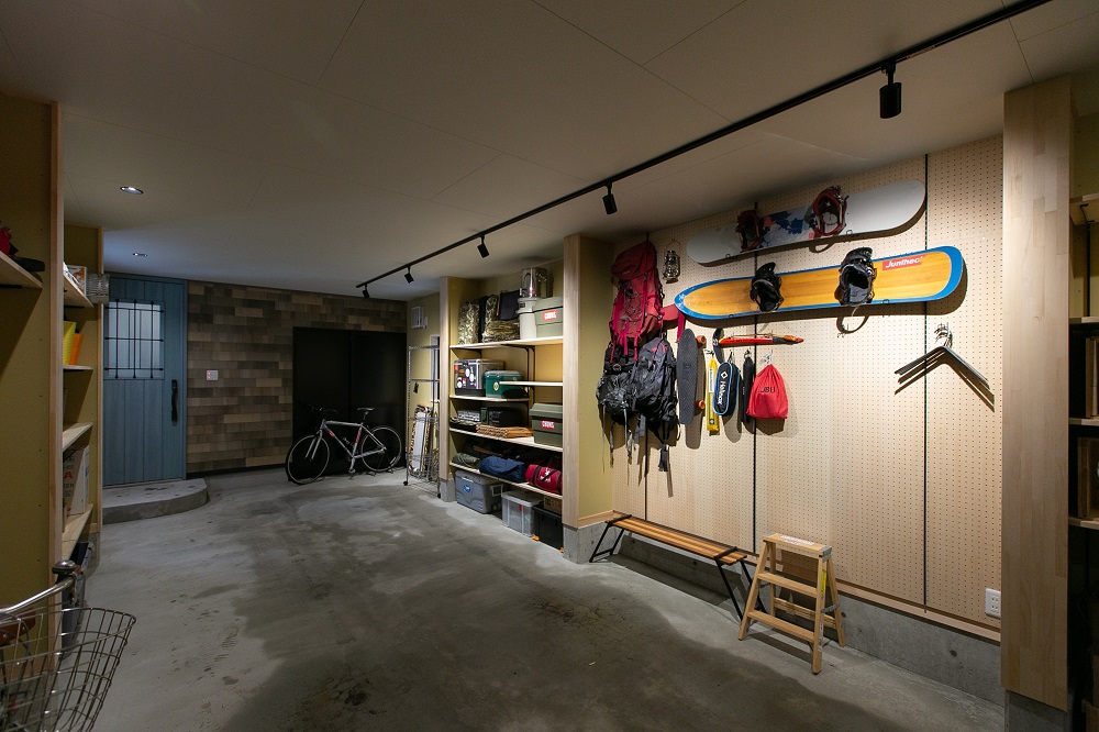 狭小間口だからこそ、こだわりディスプレイ｜長岡市