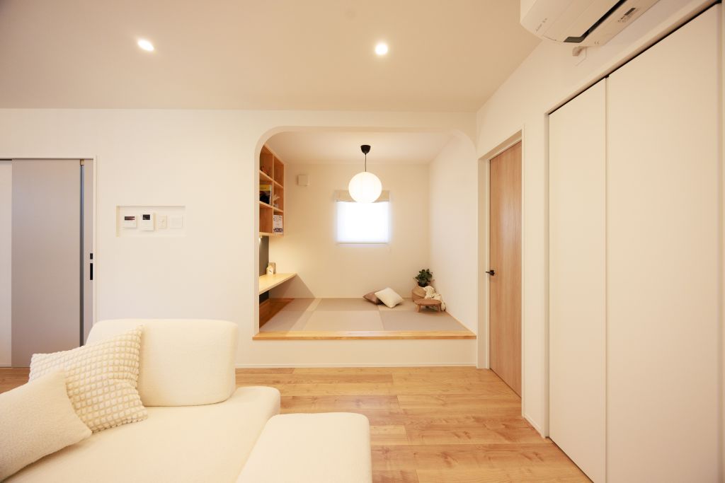 和の静けさと北欧のぬくもりが調和する、ジャパンディな平屋│見附市